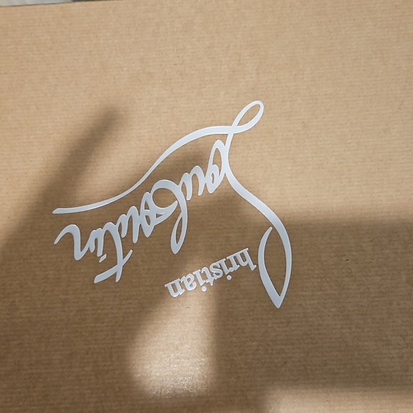 Christian Louboutin Sneaker - Picture 7 of 7